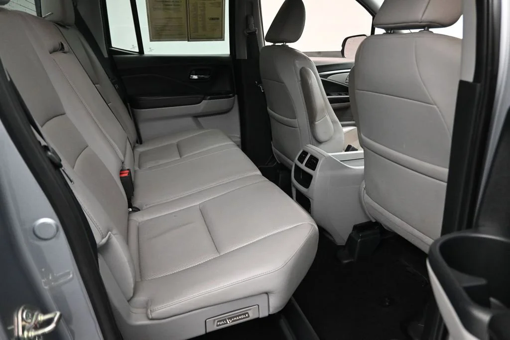 Used 2017  Honda RTL-T image 21