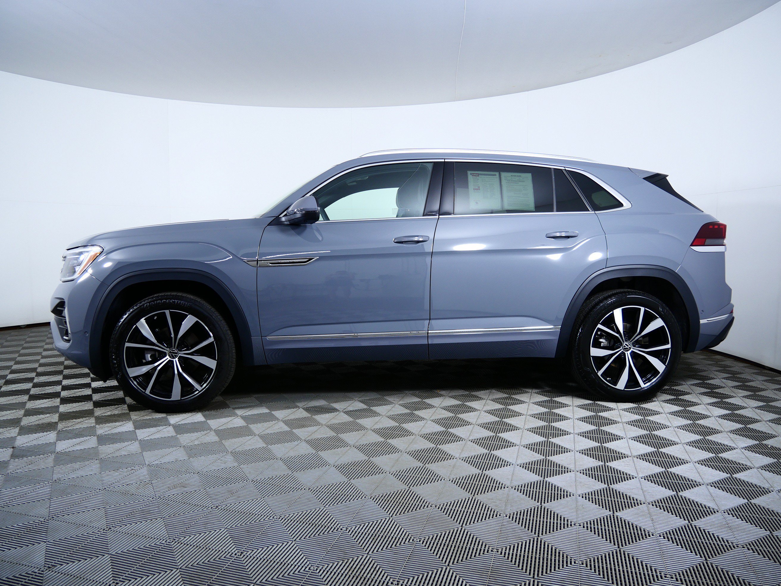 Used 2026 Pure Gray Volkswagen 2.0T SEL Premium R-Line image 4