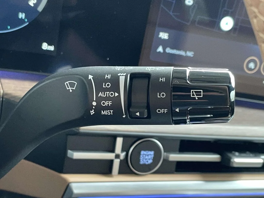 New 2026 White Hyundai Limited image 25