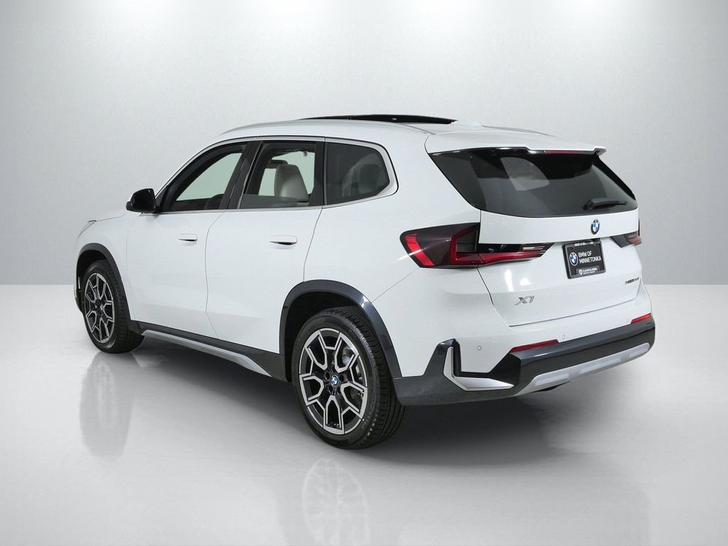 New 2026 Alpine White BMW xDrive28i image 14
