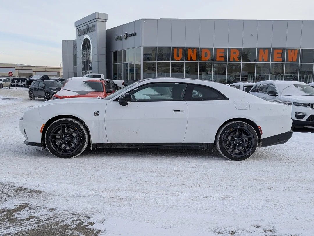 New 2026 White Dodge Scat Pack - - AWD - Blacktop Pkg - 550 HP - Hurricane HO & More! image 5