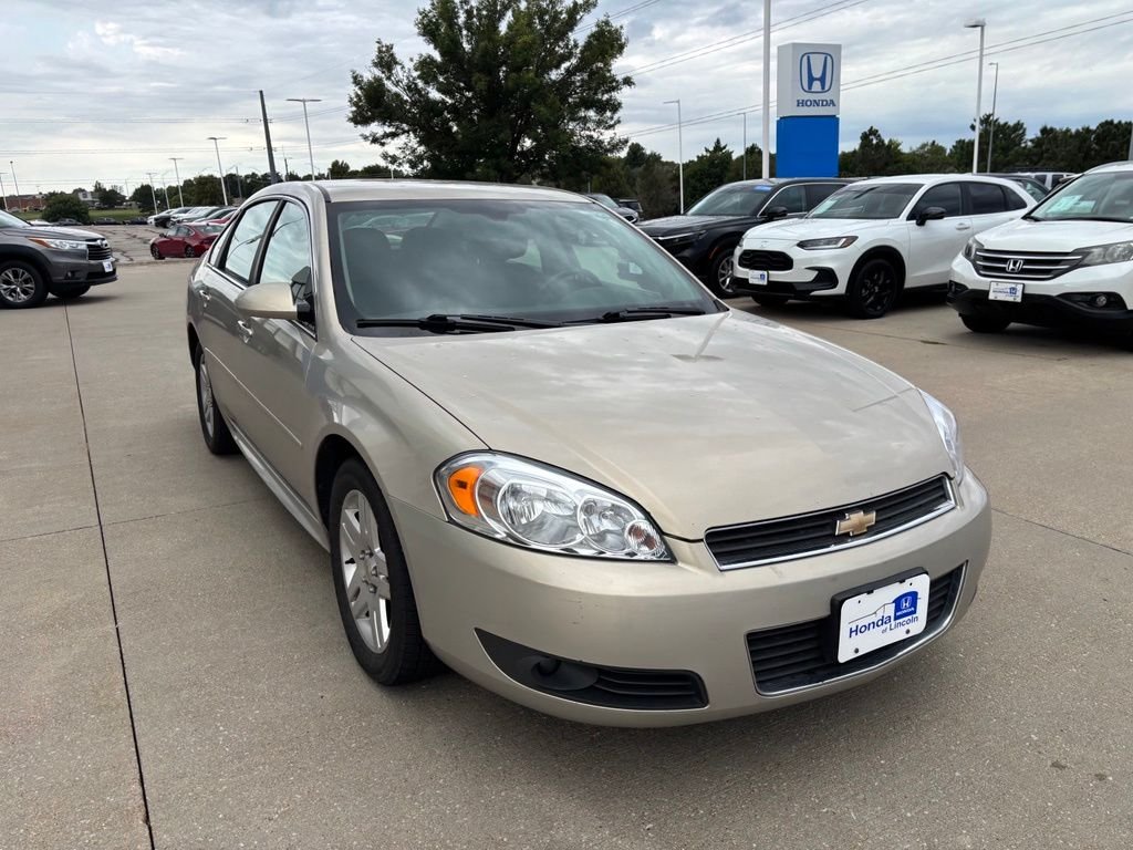 Used 2011 Gold Mist Metallic Chevrolet LT image 3