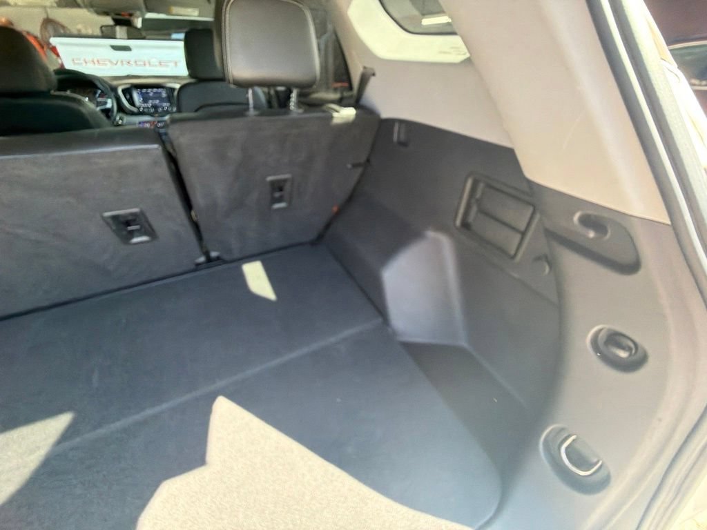 Used 2024 Summit White GMC SLT image 48