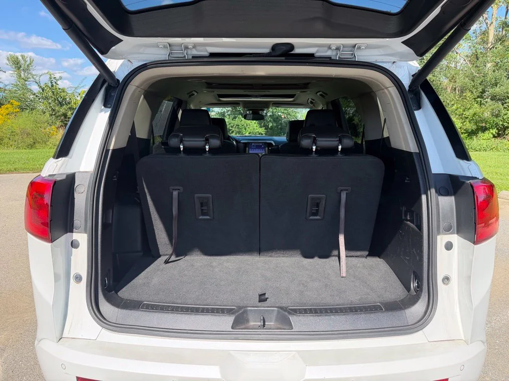 Used 2017 White GMC Denali image 21