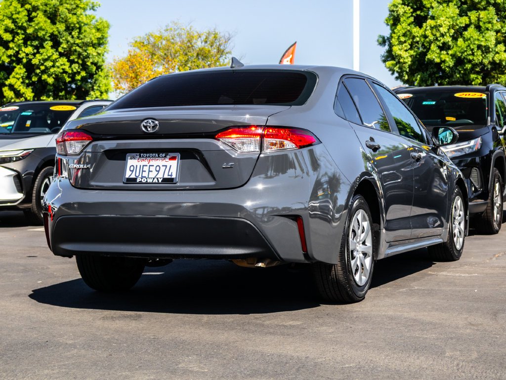 Used 2024  Toyota LE image 10