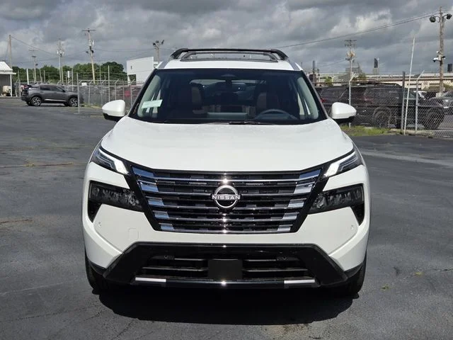 New 2026 Everest White Pearl TriCoat Nissan Platinum image 8