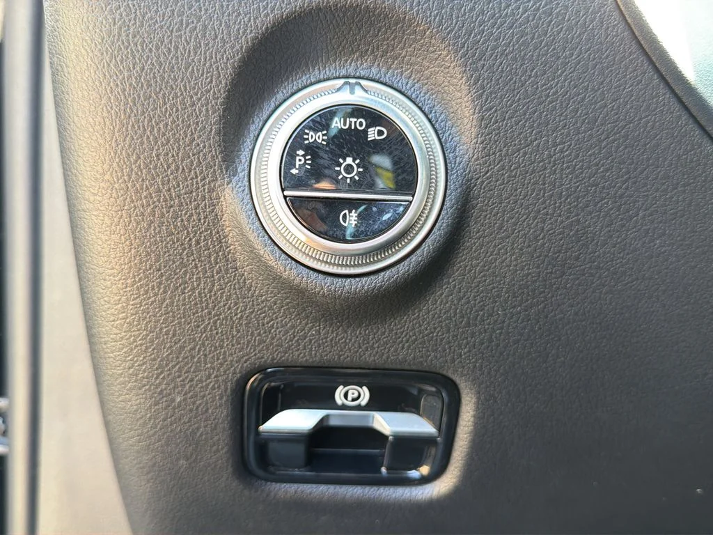 Used 2025 Black Mercedes-Benz C 300 image 18