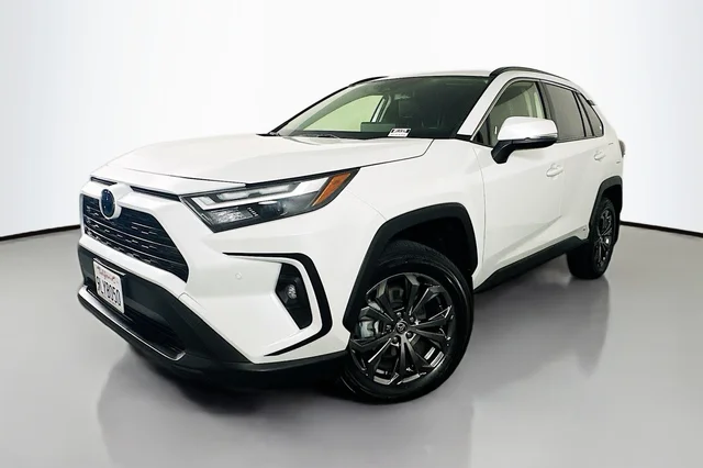 2024 Toyota RAV4 Hybrid XLE Premium