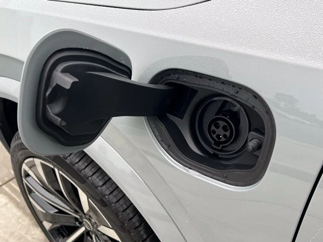 2026 Volvo XC90 Plus - Photo 35