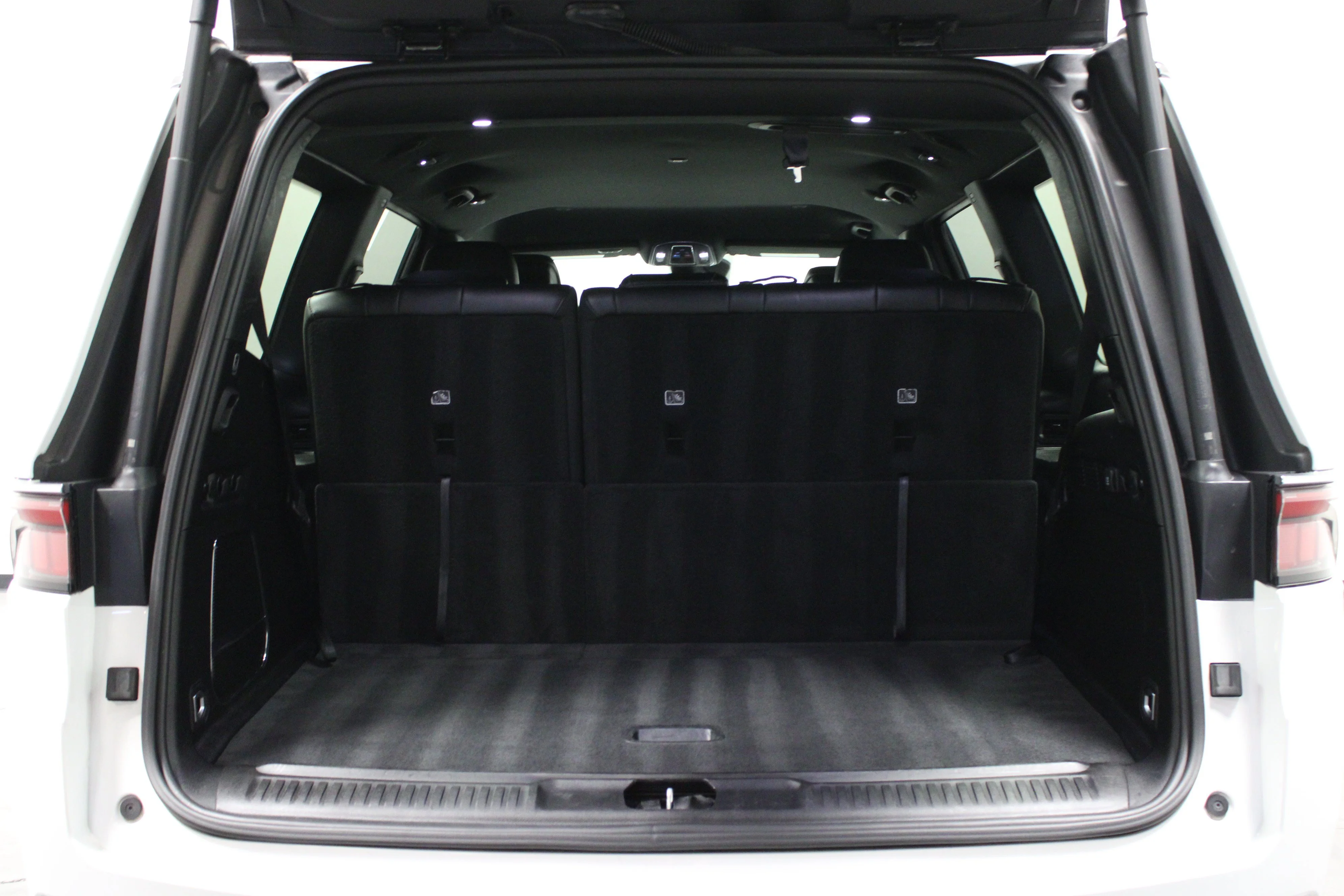 Used 2024 Bright White Clearcoat Jeep Series II image 15