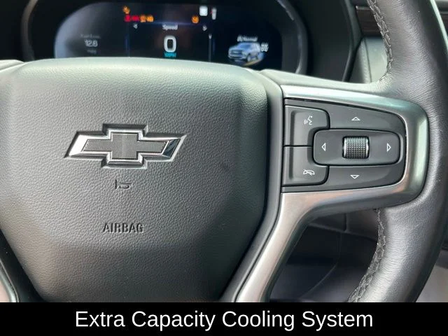 Used 2022 Gray Chevrolet Z71 image 32