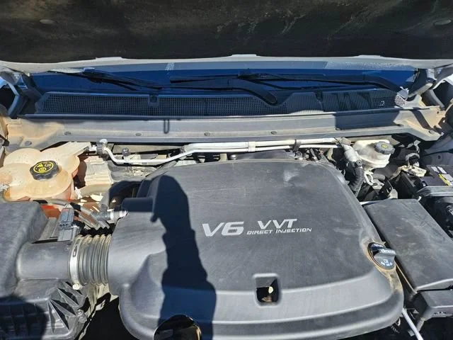 Used 2022 Summit White GMC Elevation image 22