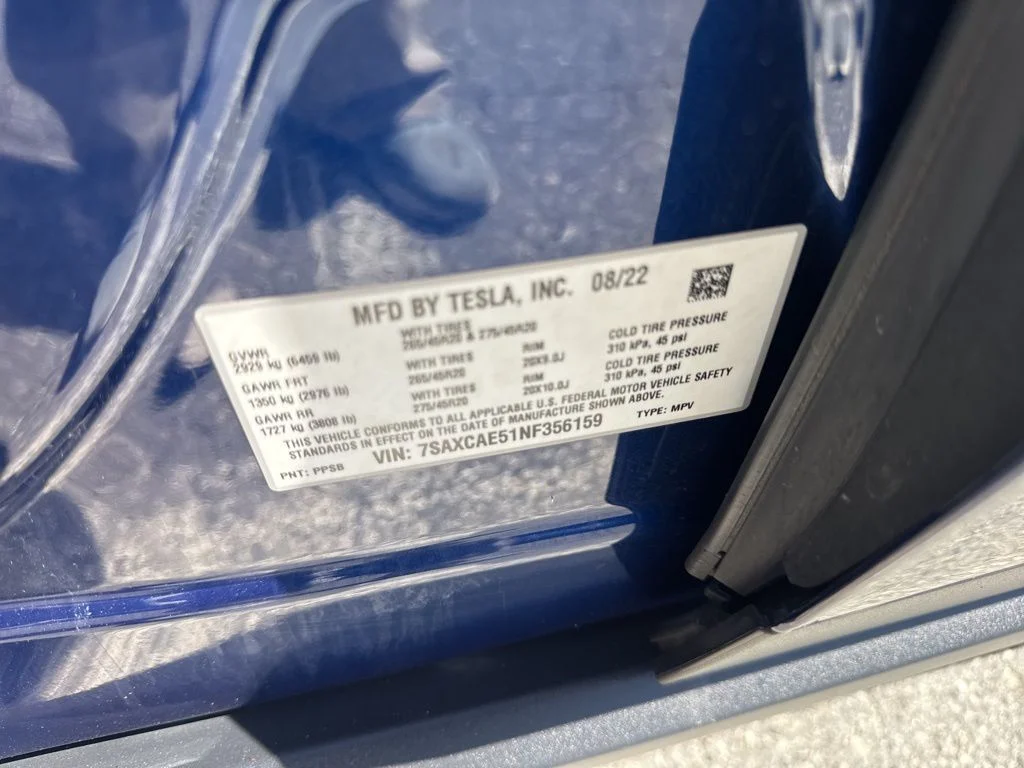 Used 2022  Tesla Base image 38