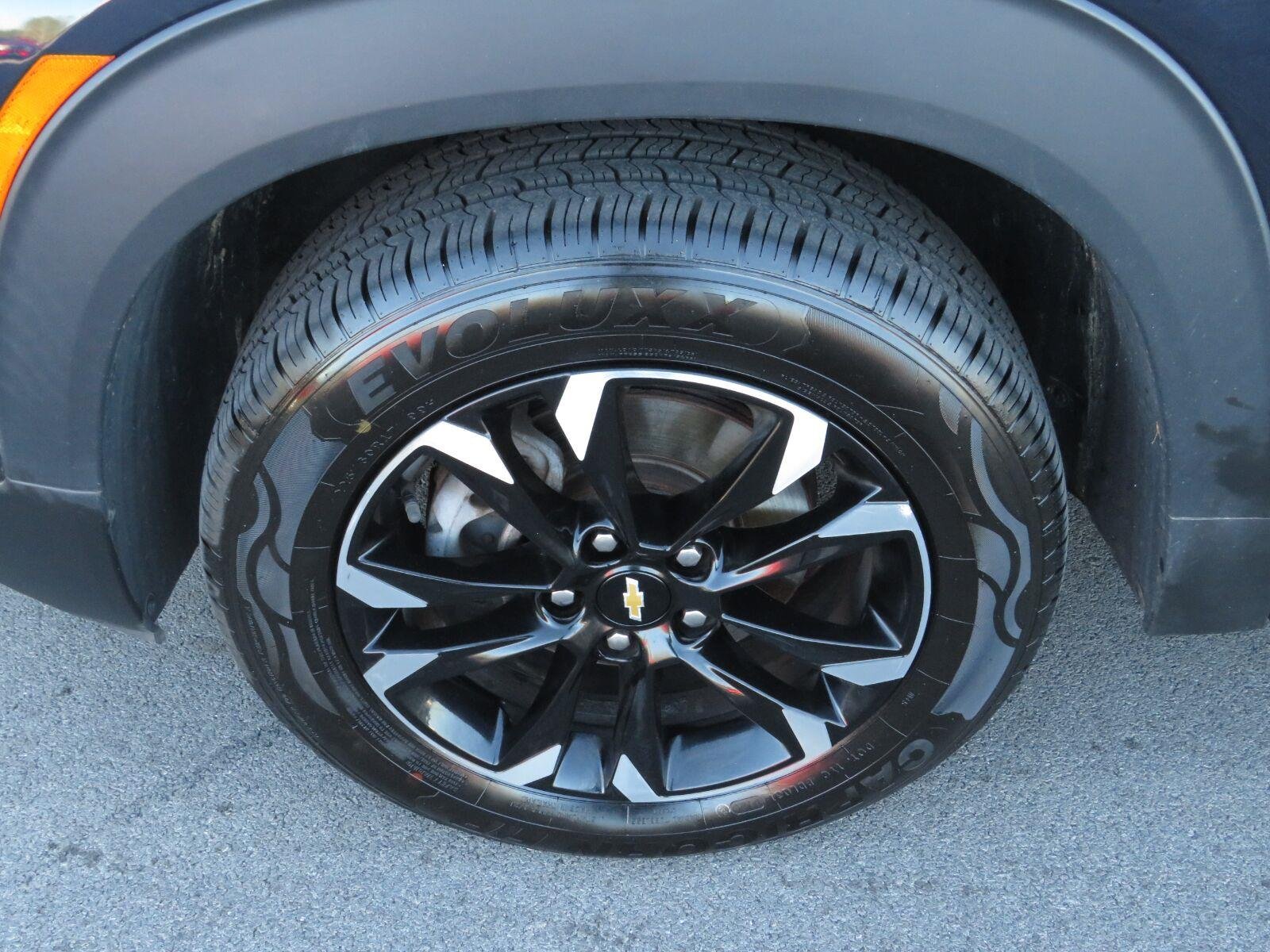 Used 2021 Midnight Blue Metallic Chevrolet LT image 20