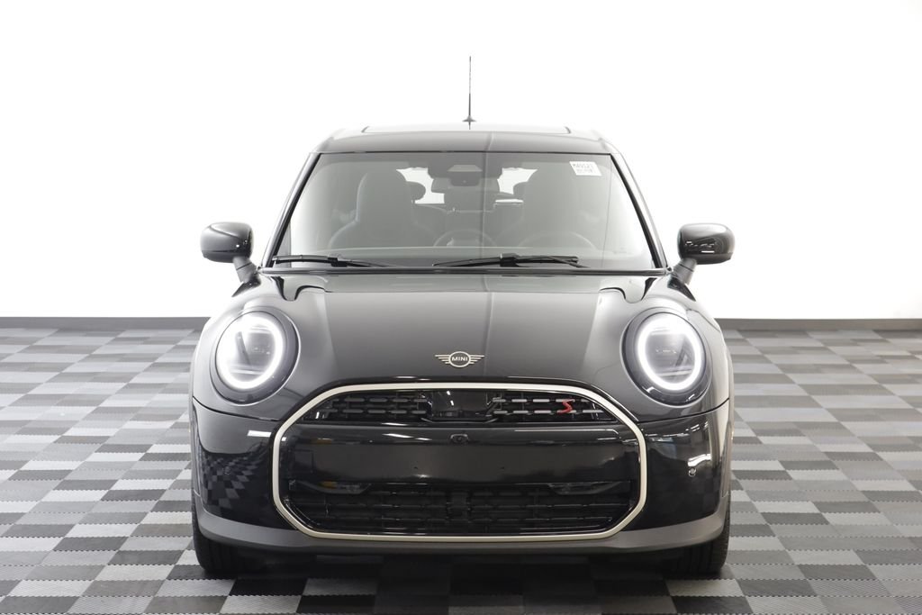 New 2026 Midnight Black MINI Iconic image 23