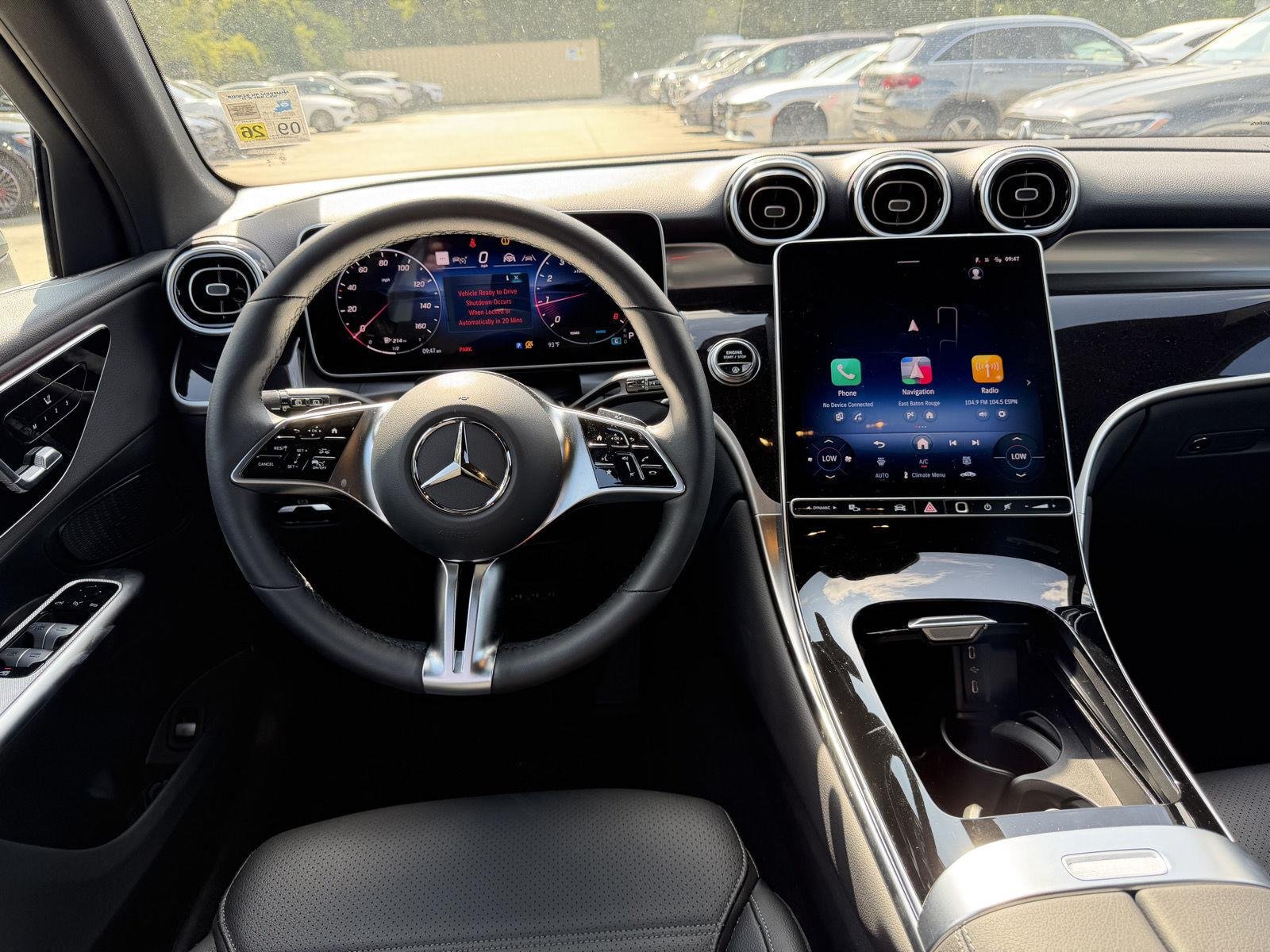 Used 2026 Verde Silver Metallic Mercedes-Benz GLC 300 image 18