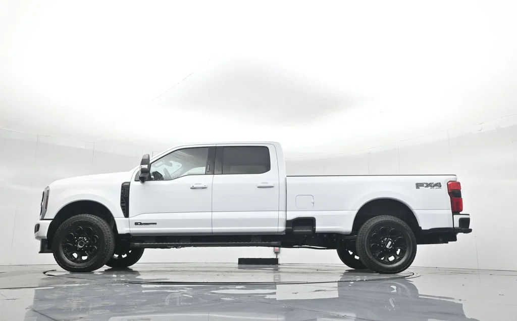 New 2026 Oxford White Ford Lariat image 49