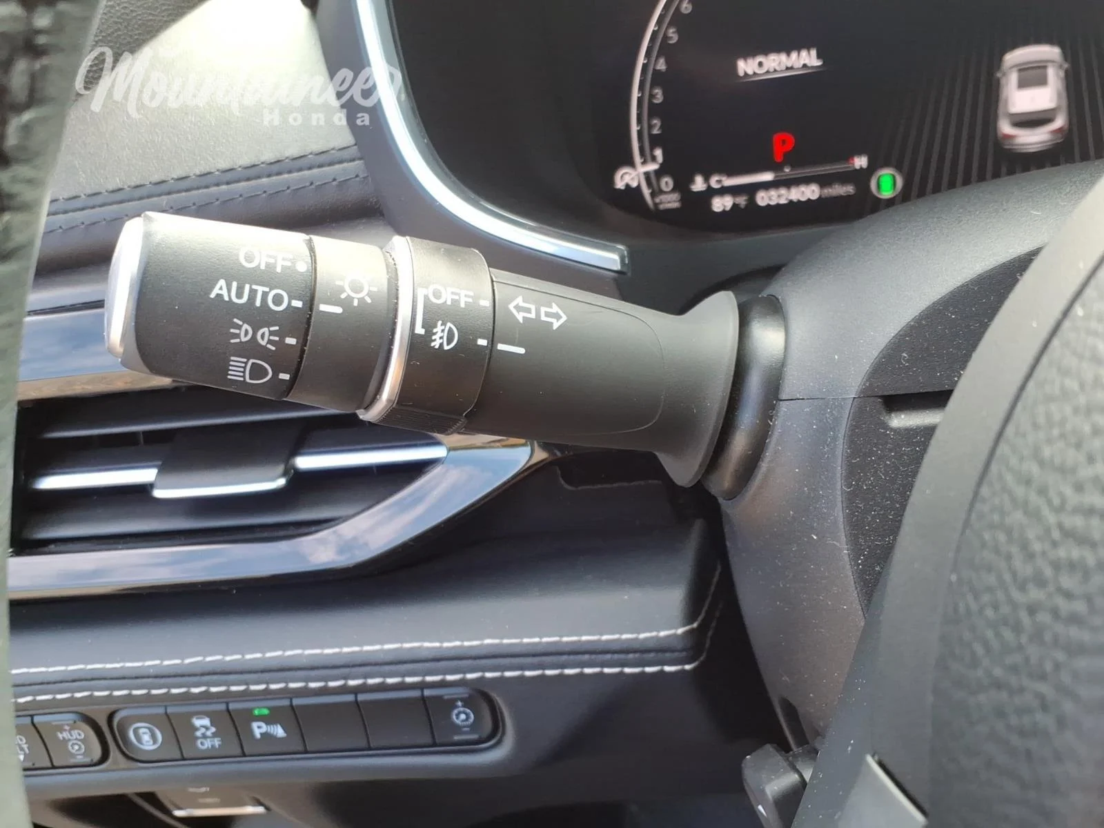 Used 2023 Liquid Carbon Metallic Acura SH-AWD w/Advance image 33