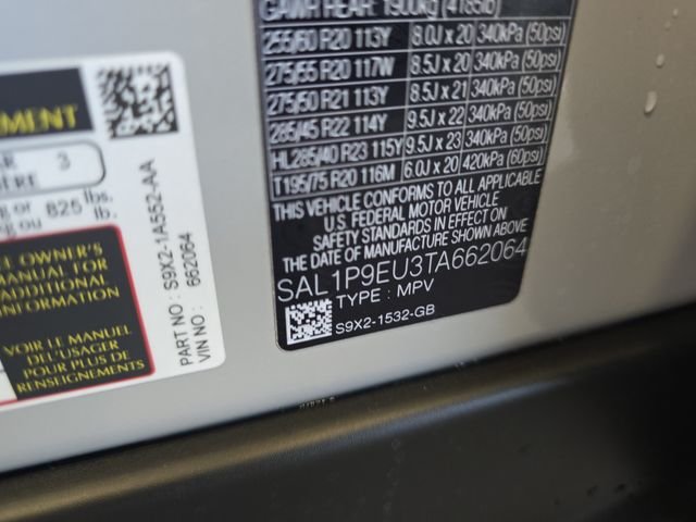 New 2026 Borasco Grey Land Rover SE image 24