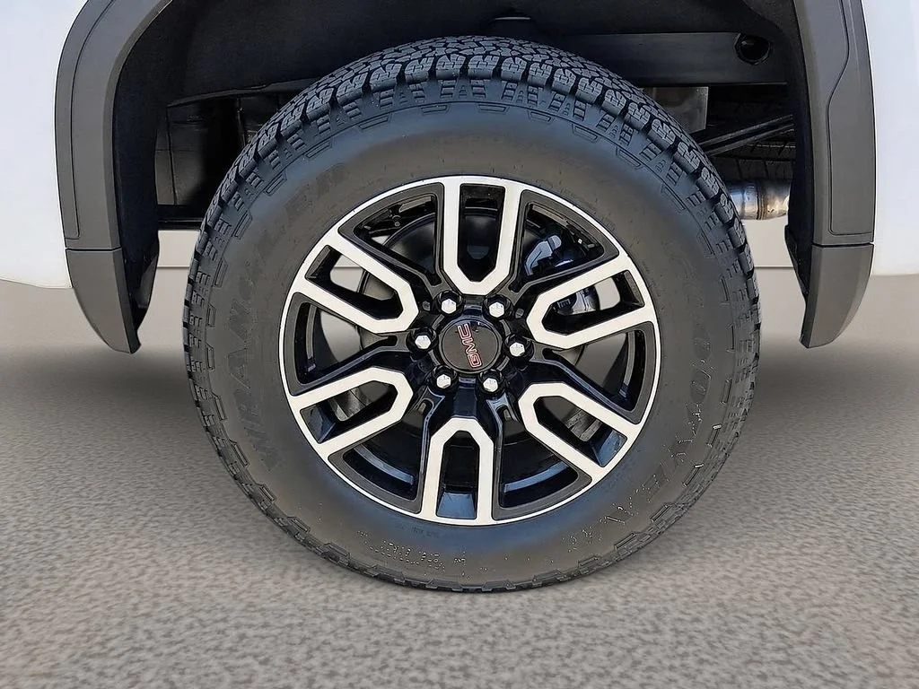 2026 GMC Sierra 1500 AT4 - Photo 8