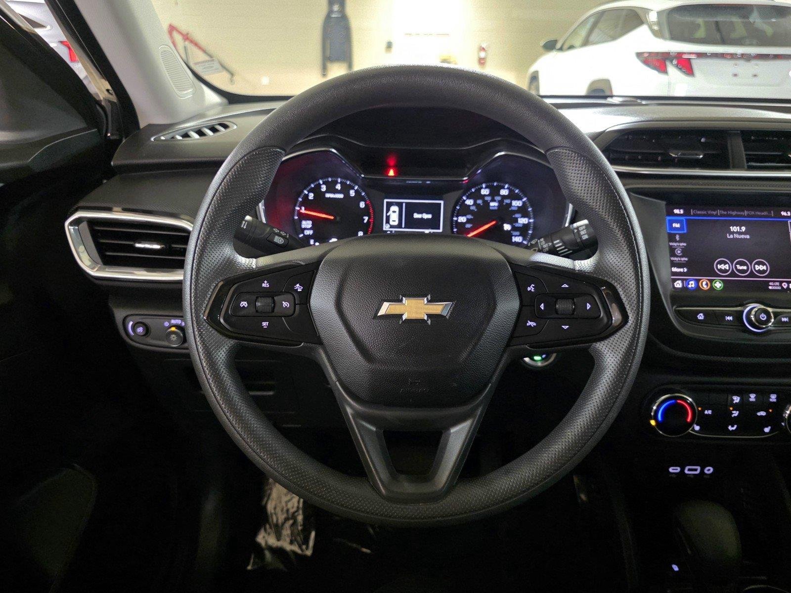 Used 2023 Sterling Gray Metallic Chevrolet LT image 29