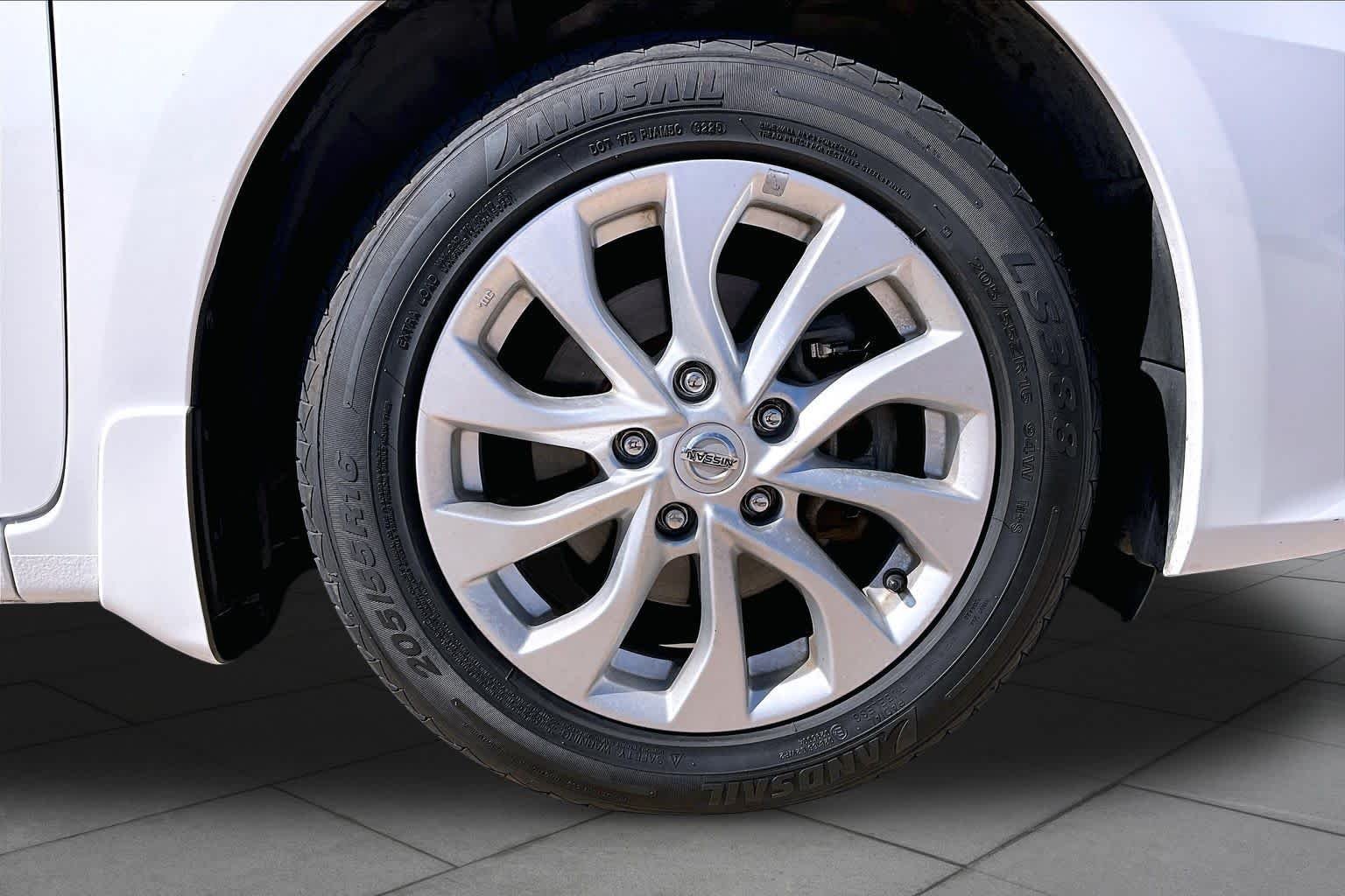 Used 2019 Fresh Powder Nissan S image 10