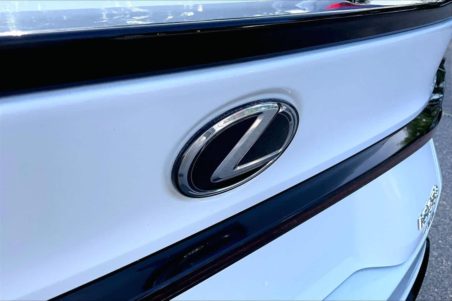 Used 2023 Ultra White Lexus F SPORT image 30