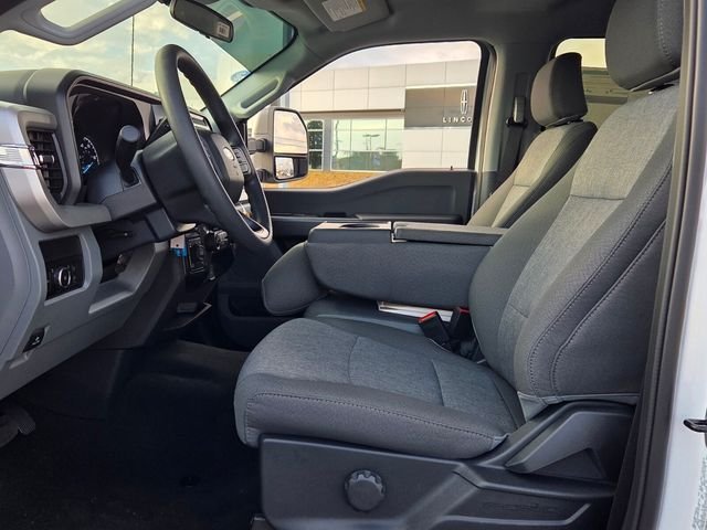 New 2026 Oxford White Ford F-350® XL image 11