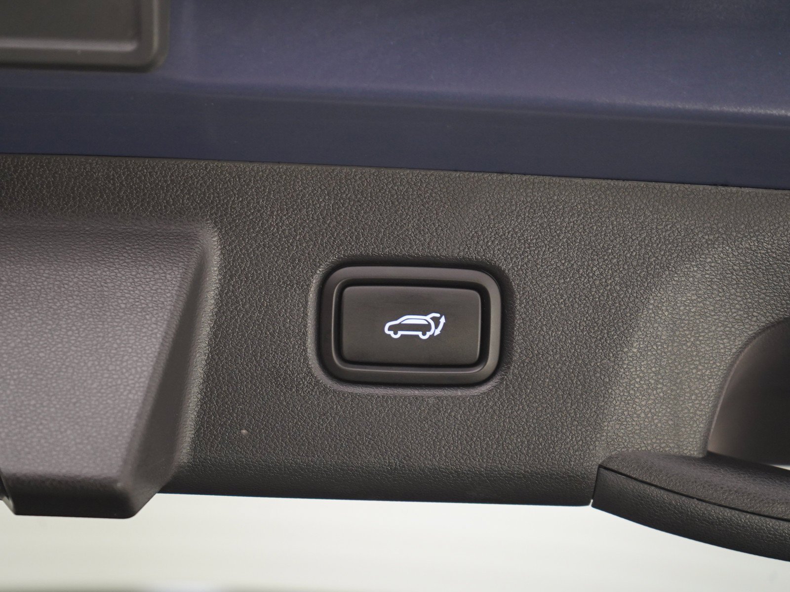 Used 2026 Atlantis Blue Hyundai SEL AWD image 17