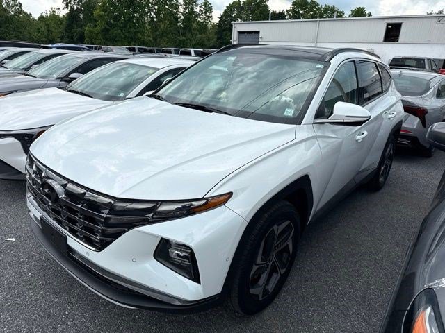 Used 2022 Quartz White Hyundai Limited image 4