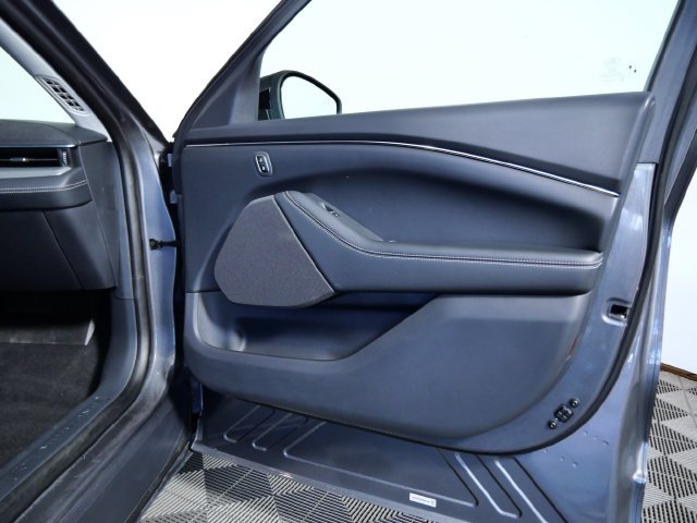 Certified Used 2023 Gray Ford Select image 9