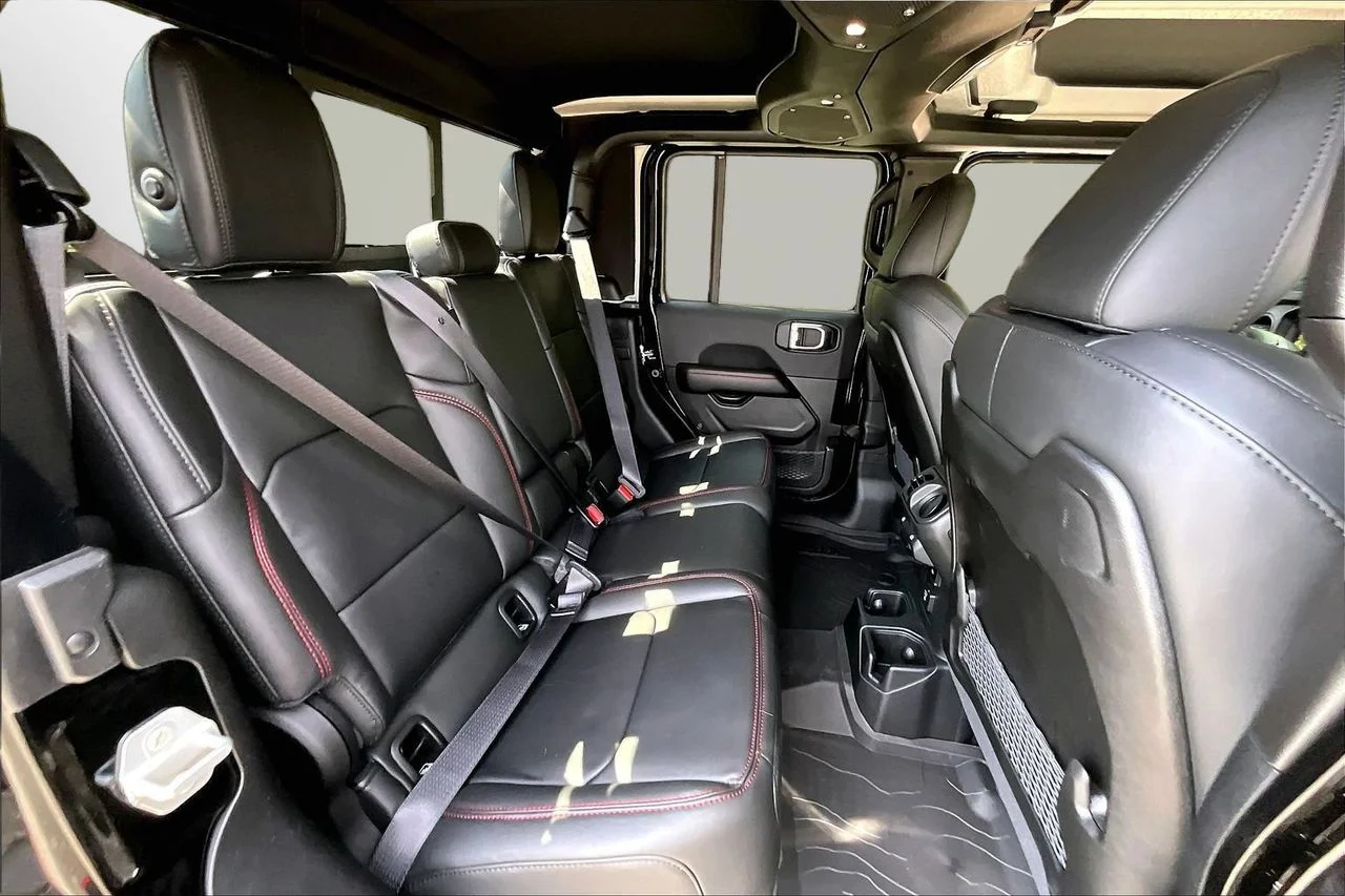 New 2026 Black Clear-Coat Exterior Paint Jeep Rubicon X image 19