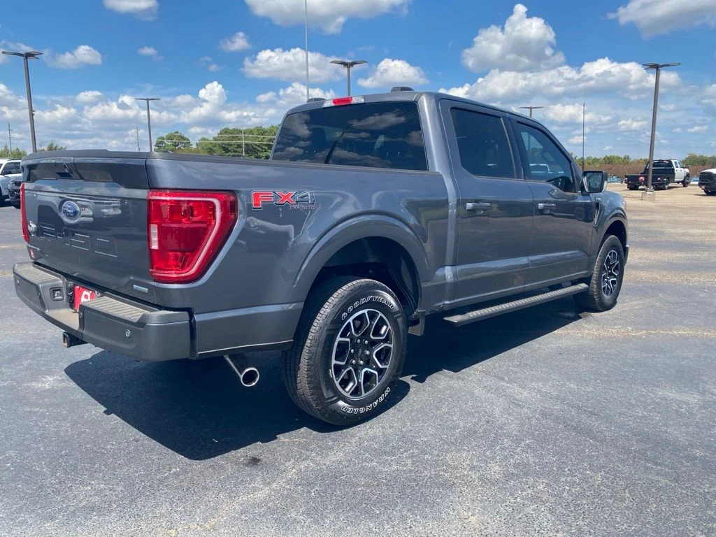 Used 2023 Carbonized Gray Metallic Ford XLT image 8