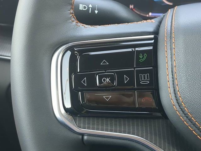New 2026 High Gloss Black Exterior Paint Jeep Summit Reserve image 32