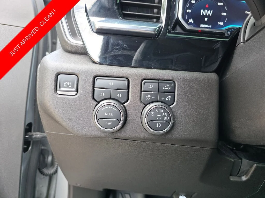 Used 2024 Gray Chevrolet LT image 27