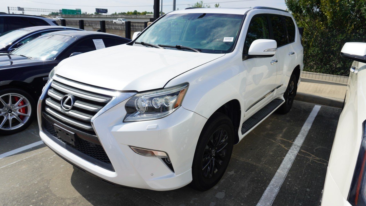 Used 2016 White Lexus  image 4