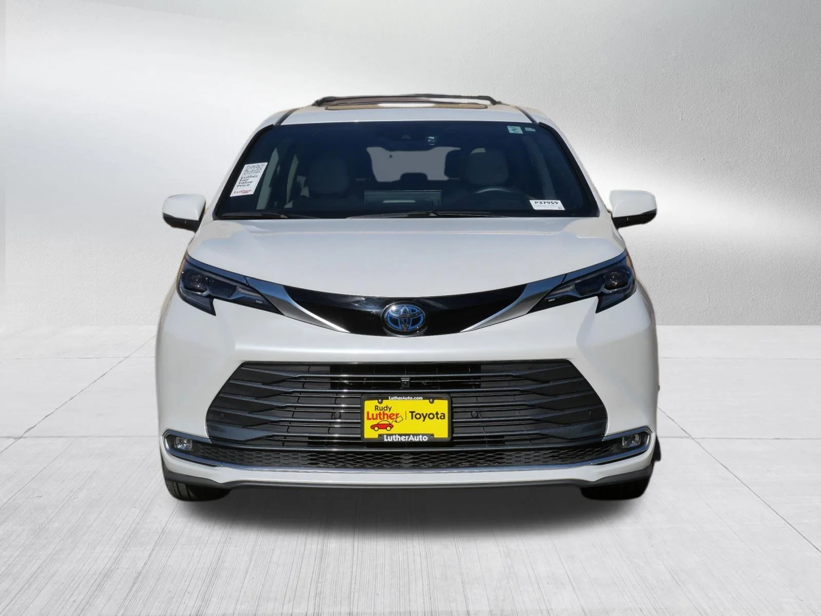 Certified 2025 Toyota Sienna Platinum with VIN 5TDERKEC4SS249315 for sale in Golden Valley, Minnesota