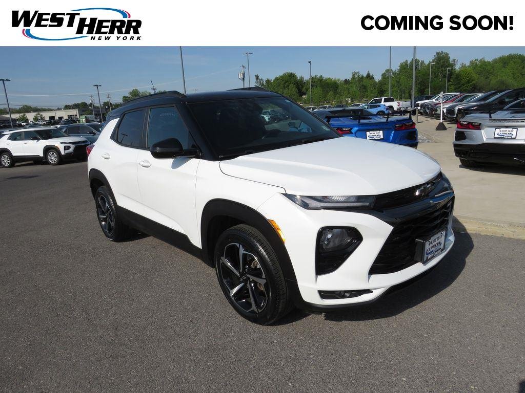 Used 2022 Summit White Chevrolet RS image 1