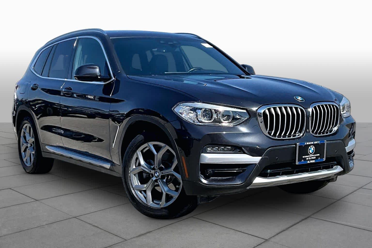 Used 2021 Dark Graphite Metallic BMW sDrive30i image 2