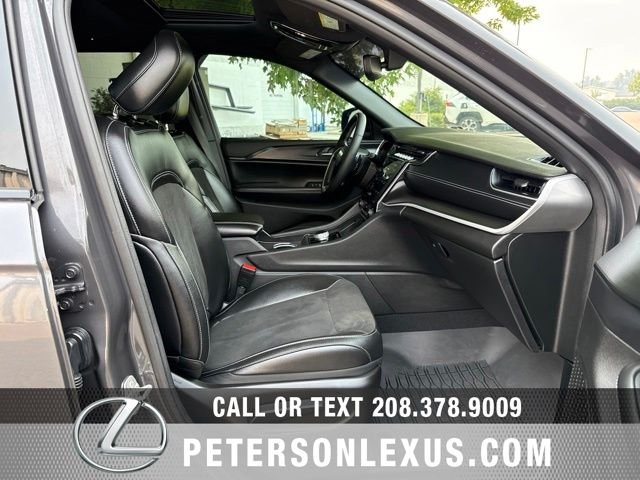 Used 2024 Gray Jeep Altitude X image 12