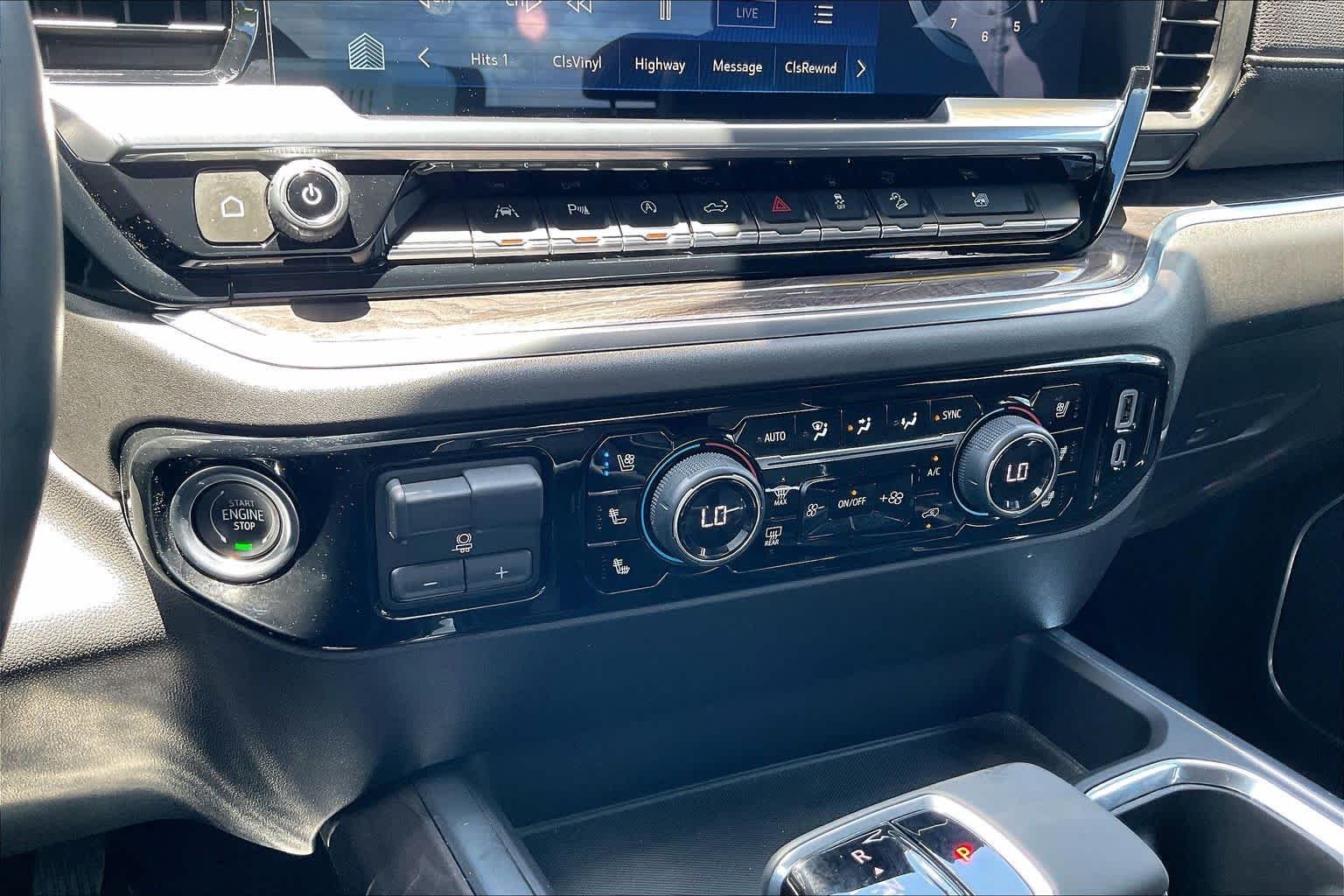 2024 Chevrolet Silverado 1500 LTZ - Photo 31