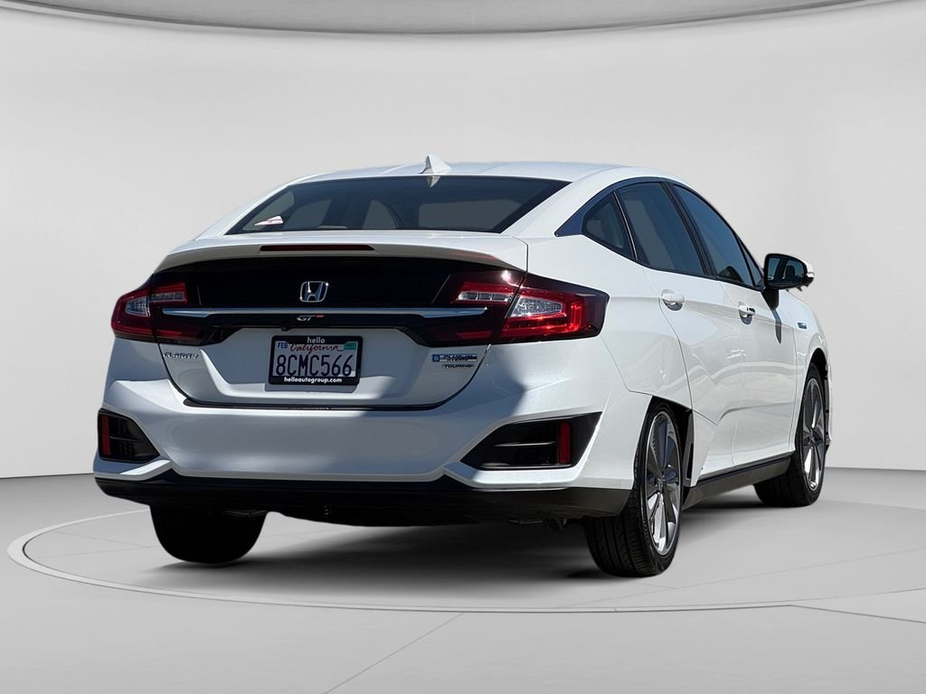 Used 2018 Platinum White Pearl Honda Touring image 31