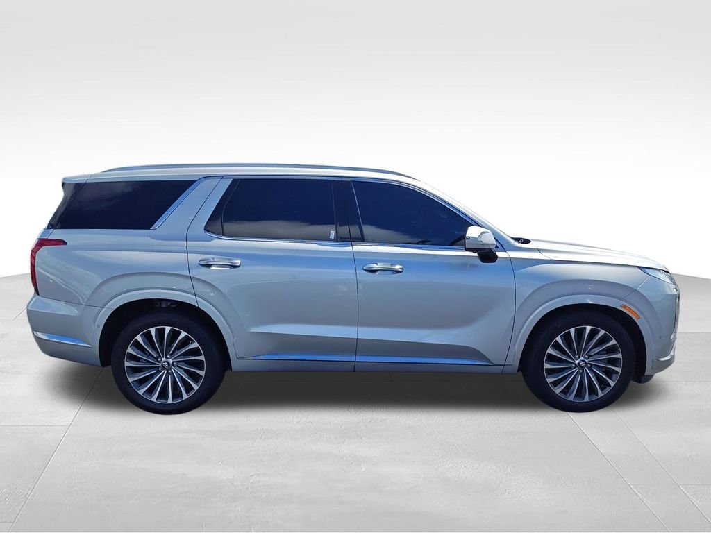 Used 2024 Silver Hyundai Calligraphy image 6