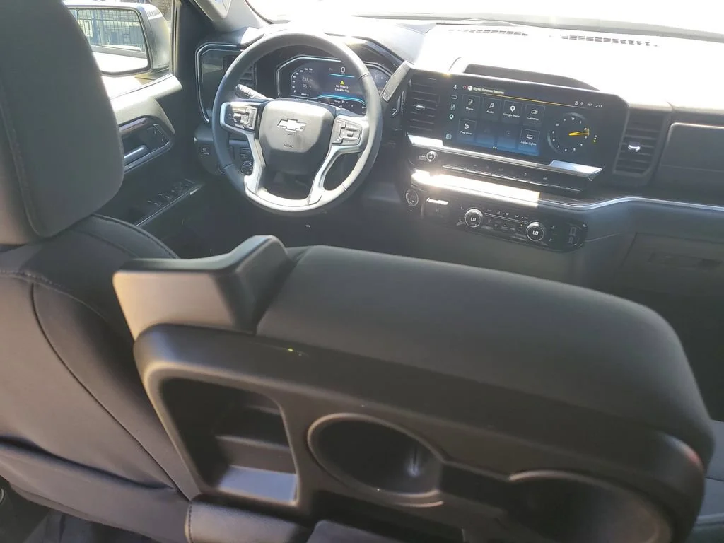 Used 2025 Sterling Gray Metallic Chevrolet LT image 12