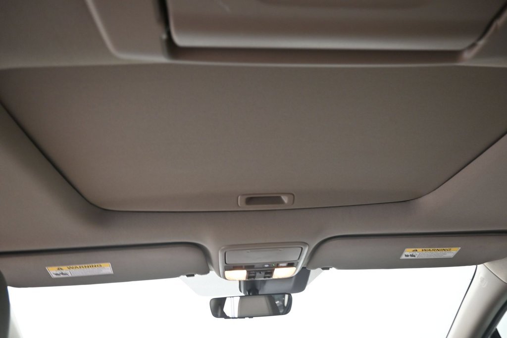 Used 2019  Honda Elite image 17