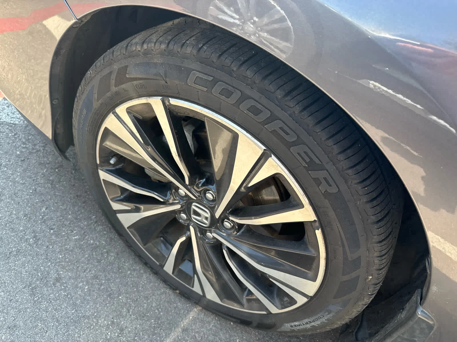 Used 2017 Modern Steel Metallic Honda EX image 6