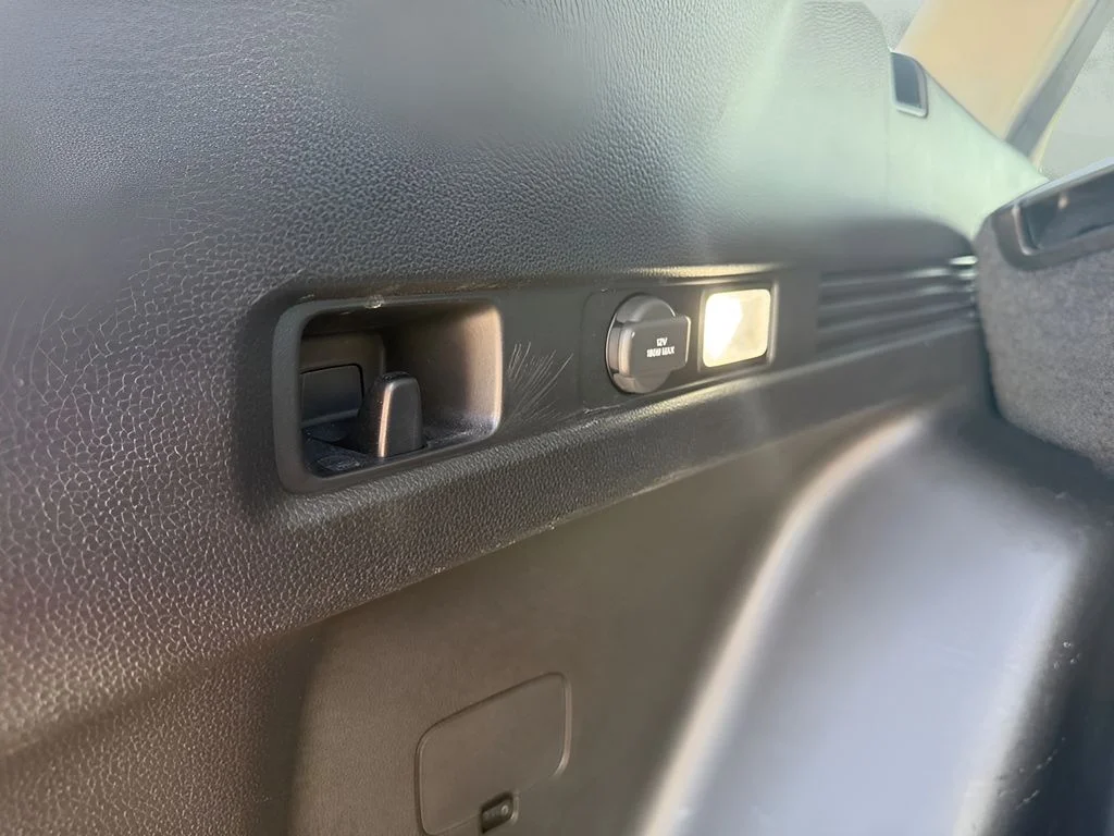 Used 2025 Silver Honda LX image 30