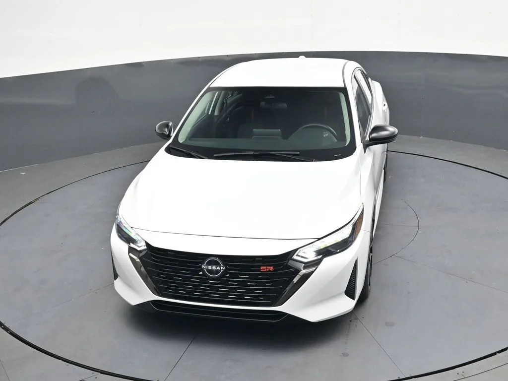 Used 2025 White Nissan SR image 39