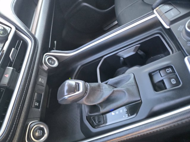 Used 2025  Toyota Platinum image 15