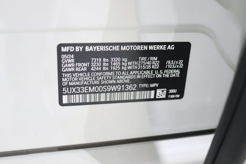 2025 BMW X7 M60i